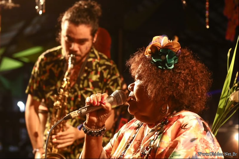 O obidense Marcos Sarrazin participa do Clip de Dona Onete - Festa do Tubarão